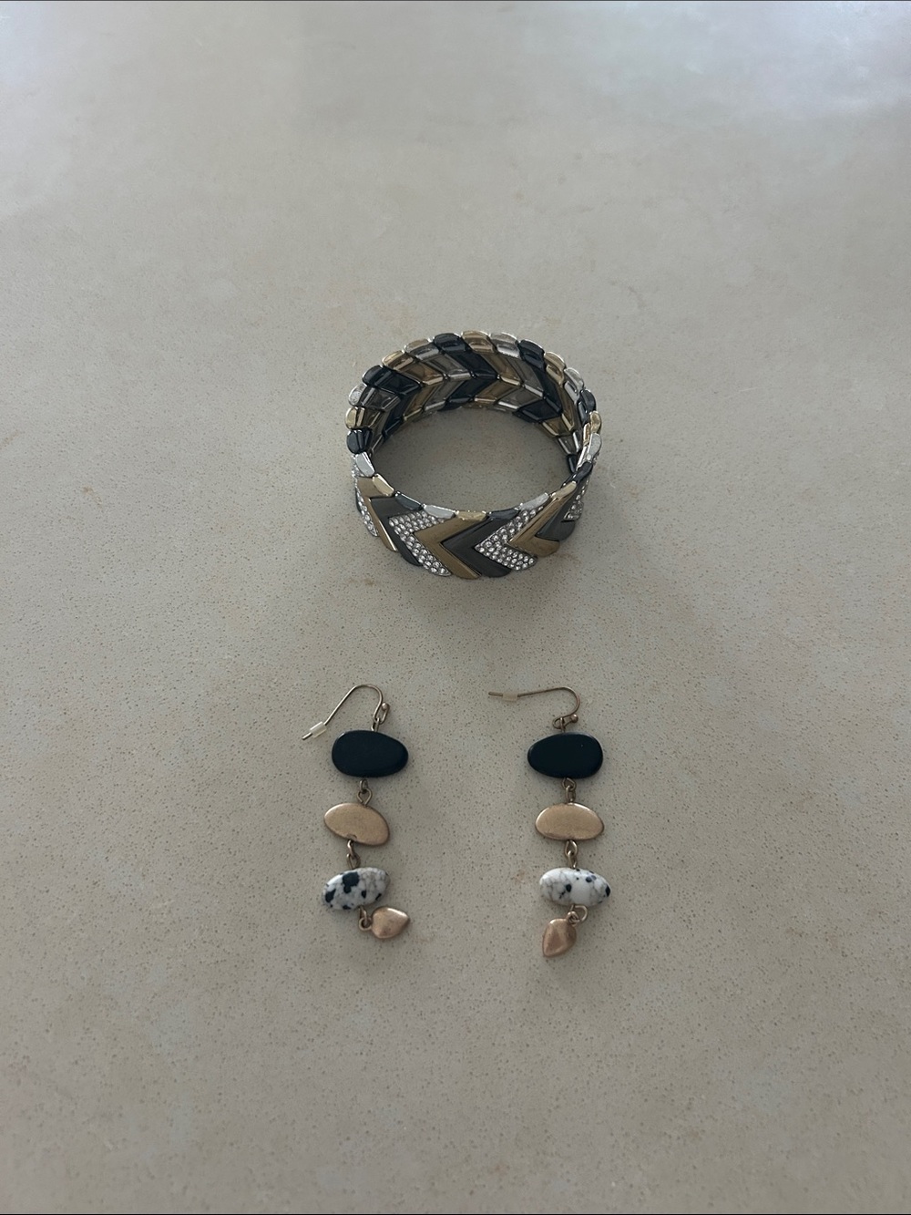 Gold and Black Chevron Stretch Bracelet with Gold and Black Dangle Earrings